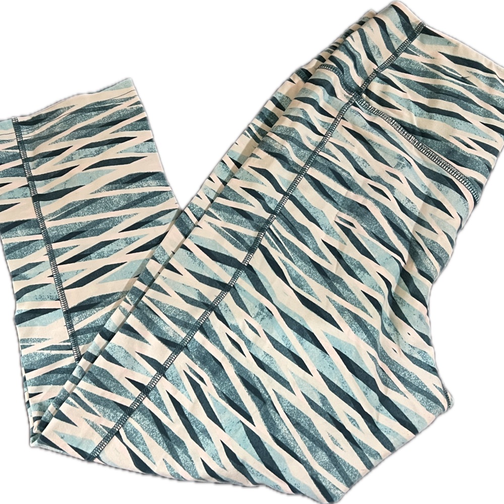 Nike Dri-FIT Teal and White Leggings